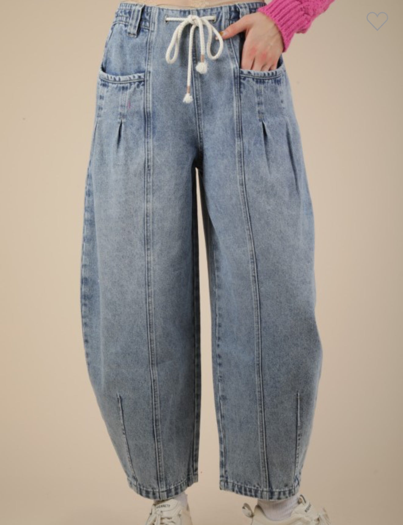 Barrel jeans